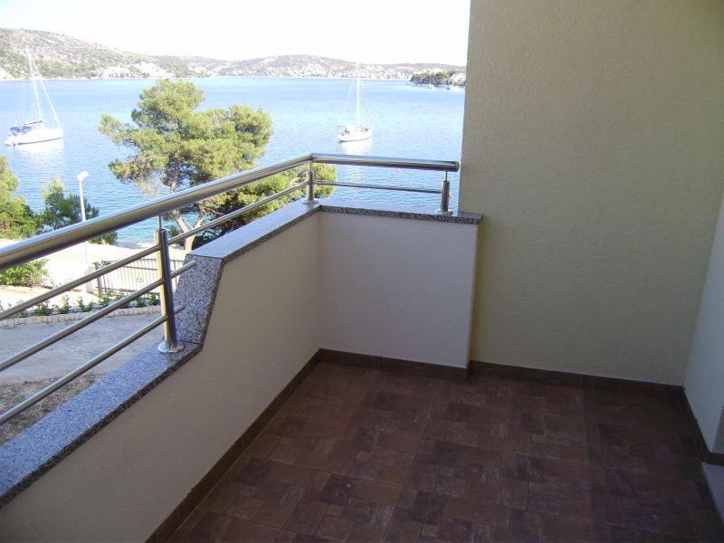 Roko Apartment